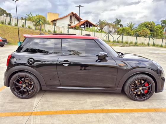 MINI COOPER 2.0 16V TWINPOWER GASOLINA JOHN COOPER WORKS 2P STEPTRONIC